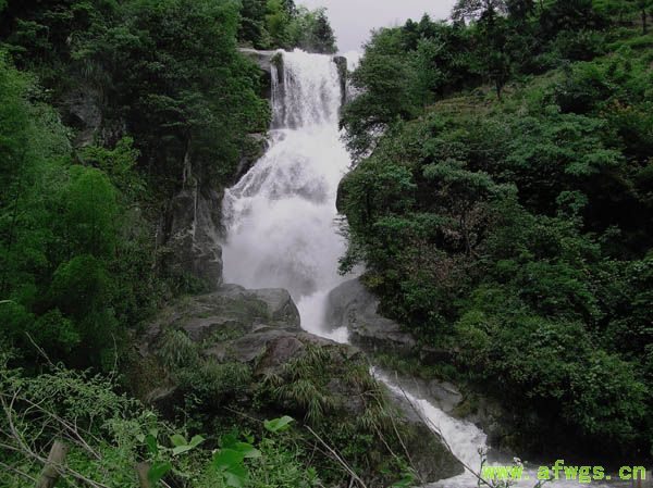 高山瀑（1） 拷贝.jpg